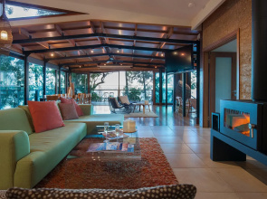 Eumarella Shores Noosa Lake Retreat
