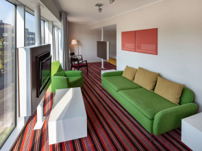 Отель Park Inn by Radisson Meriton Conference & Spa Tallinn