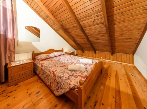 Borsalino Studios & Apartments