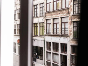 Gorgeous Apartment in old City Centre of Antwerp 1