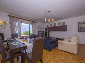 Santiago Home