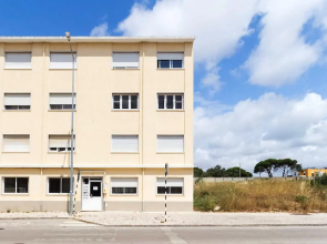 House with 2 Bedrooms in Seixal, with Enclosed Garden And Wifi