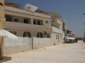 Plaza Beach Hostel