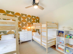 North Topsail Beach Home - Walk to the Ocean!