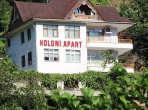 Koloni Apart