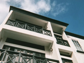 Sutton Place Hotel