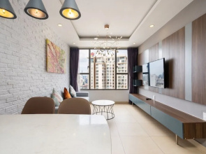 Henry Home - RiverGate Residence