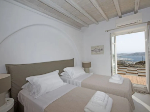 Villa Zircon