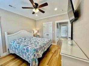 Lake Avenue 24