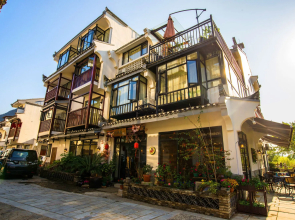 Secret Courtyard Resort Hotel