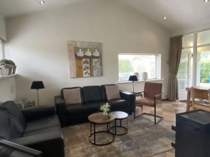 Lovely Holiday Bungalow With Garden