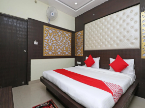 OYO 29104 Hotel Maharaja