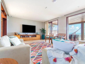 Casa beira mar na Praia de Porto Mirim para 18 pessoas por Carpediem