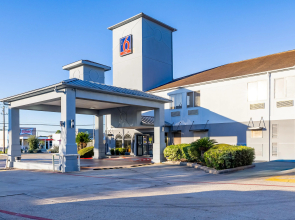 Studio 6 Suites – Pasadena, TX
