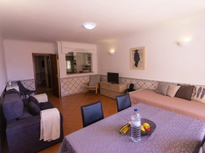 Ericeira Beach by Acasadascasas