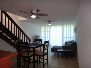 Sunset Paradise - Ocean View Penthouse Apartment
