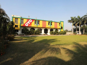 OYO 17277 Dhotre Marriage Garden