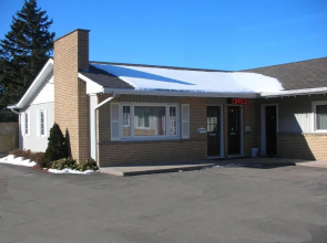 Adams Motel
