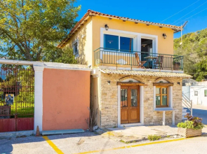 Limani Walk to Beach Sea Views A C Car Not Required - 303