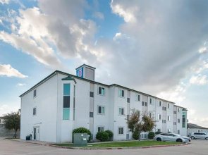 Motel 6 Weatherford, TX
