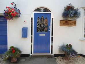 Living Waters Retreat House and B&B