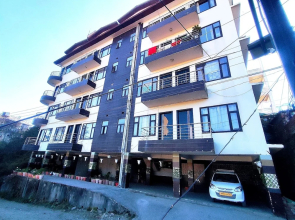 Goroomgo Hill Top Courtyard Shimla