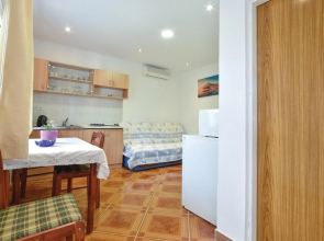 Beautiful Home in Mimice With Wifi and 1 Bedrooms
