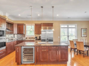Spacious Home With 4 Master Suites In Quiet Community 4 Bedroom Home by Redawning
