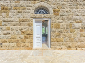 LAuberge de Douma Full House in Batroun