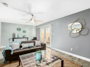 Belleview Phoenix 3 Bedroom Townhouse by RedAwning