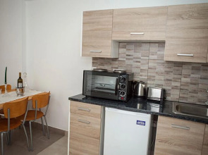 Alecos Hotel Apartments