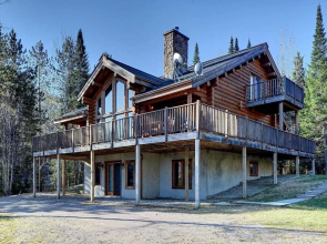 Chalet Nanook of the North