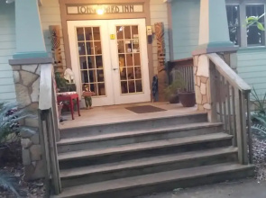 Anchor Inn NSB Bed & Breakfast
