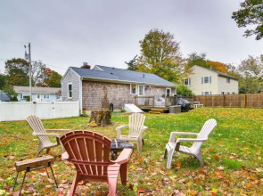 West Yarmouth Cottage w/ Gas Grill: Walk to Beach!