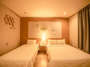 Royal International Hotel