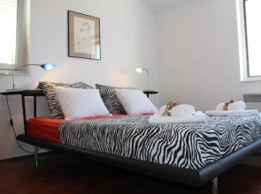 Apartments PineWood Villa