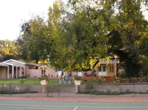 Rose Garden Manor House