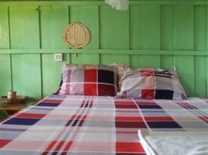 Raksar Bar & Bungalows