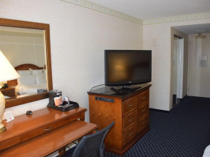 Lafayette Yard Hotel & Conference Center