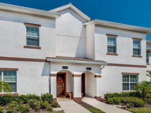 High End Champions Gate Golf Course Resort Com. 4 Bedroom Townhouse by Redawning