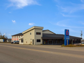 Motel 6 Kerrobert, SK