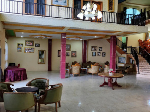 OYO 2994 Hotel Wedika