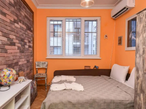 ⩤ Vintage Spot ⩥ Colorful One-Bedroom Apartment