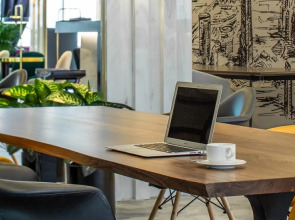 Mercure Dubai Barsha Heights Hotel Suites And Apartments