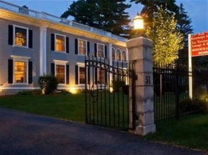 Gateways Inn & Restaurant