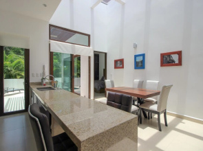 Family House in TAO Community by Olahola