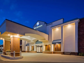 B/w Valley Plaza Inn