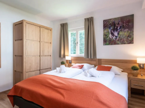 Chic Apartment in Neukirchen am Großvenediger With Balcony