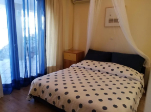 Achilles Apartment