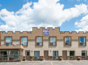 Borden Inn & Suites